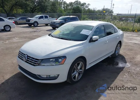 2015 Volkswagen Passat 2.0L Tdi Sel Premium z USA, uszkodzony, nr VIN 1VWCV7A34FC059086